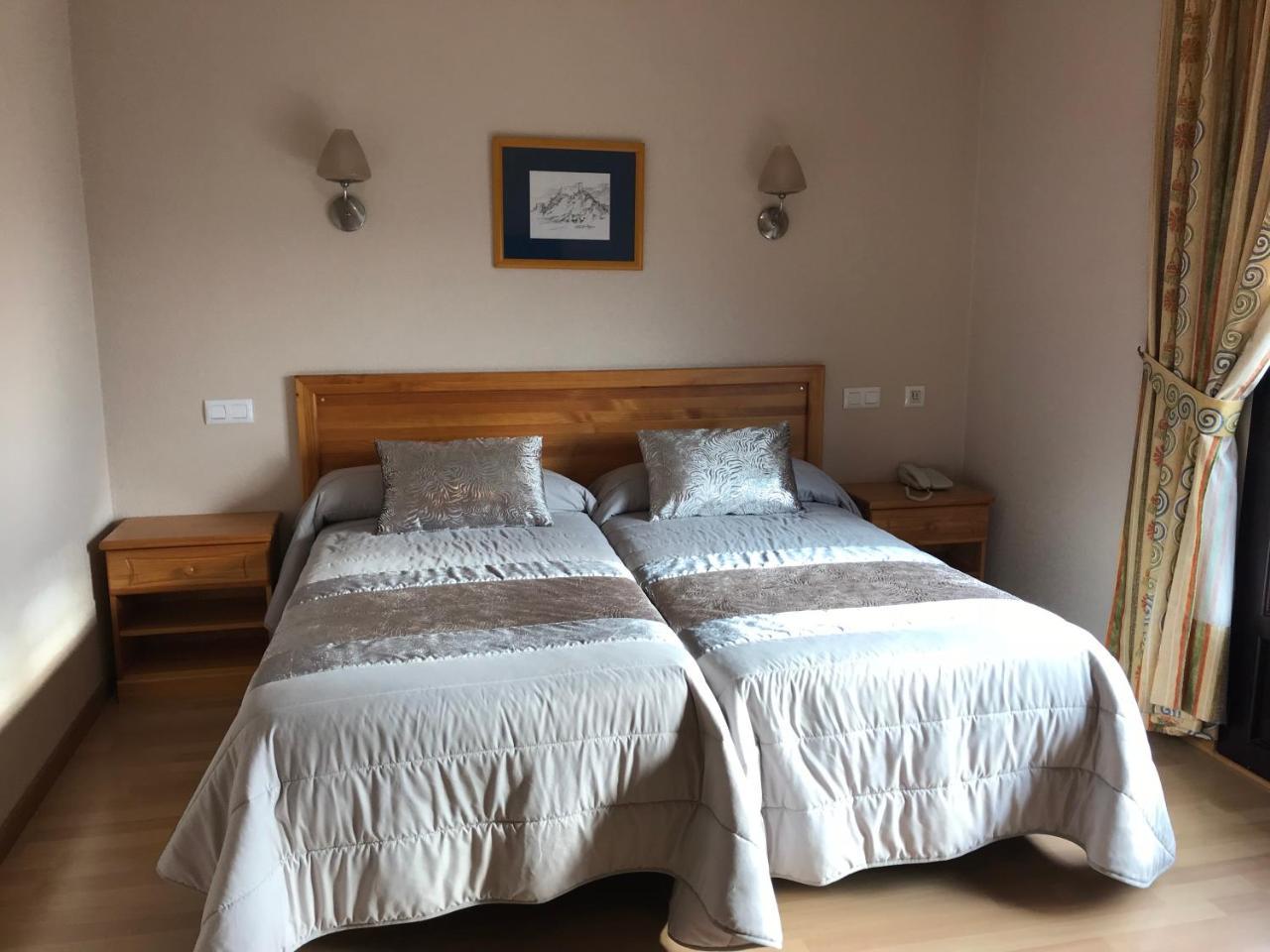 Casa Martin Hotel Poza de la Sal ภายนอก รูปภาพ